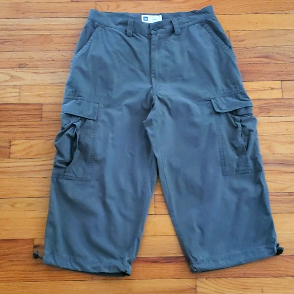 Khaki cropped cargo pants